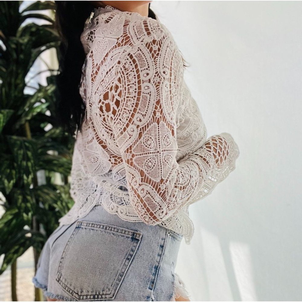 White Lace Flower Long Sleeve Top